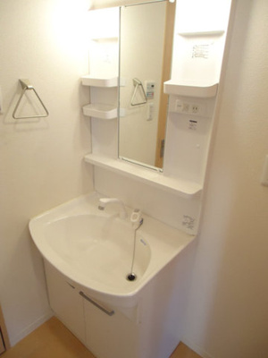 【洗面所】 | アルティ二上 | 忙しい朝には欠かせない洗面所です