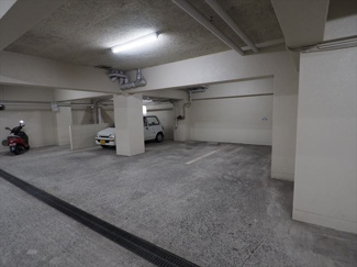 【駐車場】 | 駐車場があるので、車を買う予定の方も安心です