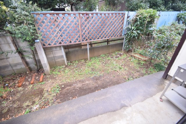 シュロスＴＹの庭|1階はテラスあり