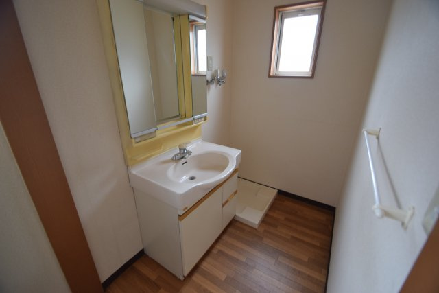 シュロスＴＹの洗面所|室内洗濯機置き場