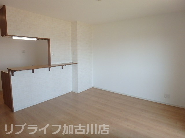 ルミエルB棟の居間・リビング