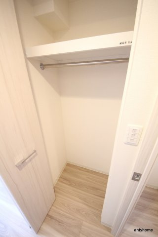 プレサンス扇町駅前　仲介手数料無料の収納