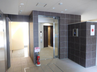 【エントランス】