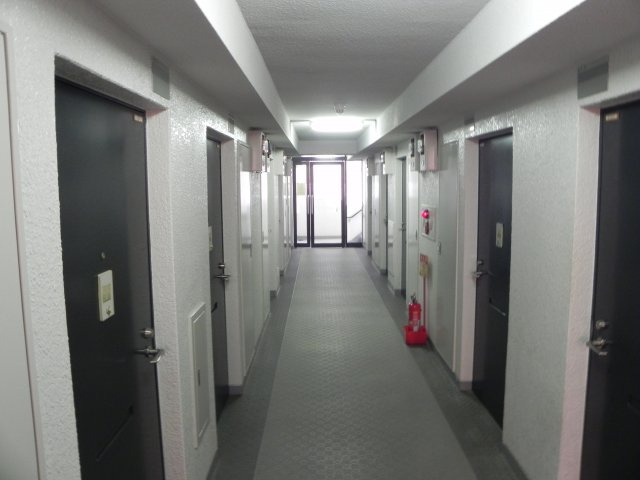 ＴＯＰ成城学園第２のその他共用部分|廊下