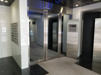 【エントランス】