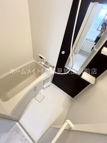 レ・セーナSUWAの浴室