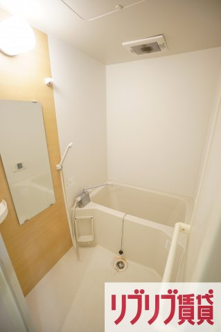 AQUE3(アクエ３)の浴室