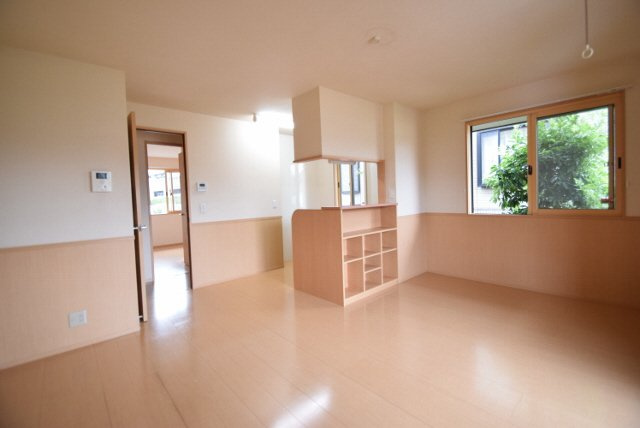 エクセルパークＡ・Ｂの寝室|きれいなリビングです