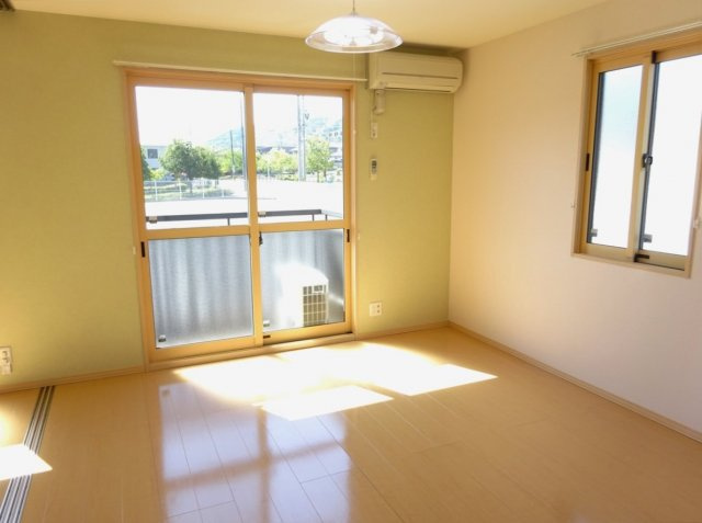 ウィステリアウィルモアⅠの居間・リビング