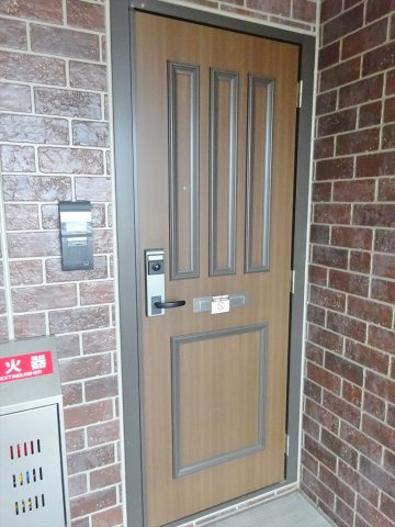 ウィステリアウィルモアⅠの玄関