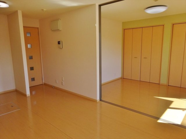 ウィステリアウィルモアⅠの居間・リビング