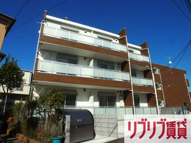 リブリ・ソルポトロの外観