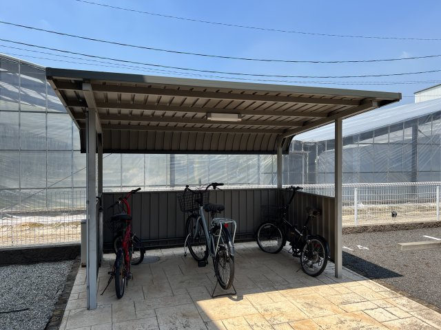 カーミー・芳川Bのその他共用部分|自転車置場