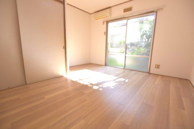 【居間・リビング】 | やまみハイツ