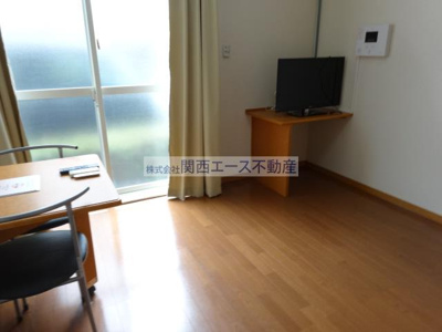 【居間・リビング】 | レオパレスchuTTi