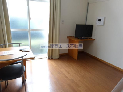 【居間・リビング】 | レオパレスchuTTi