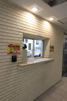 【エントランス】 | 管理人室