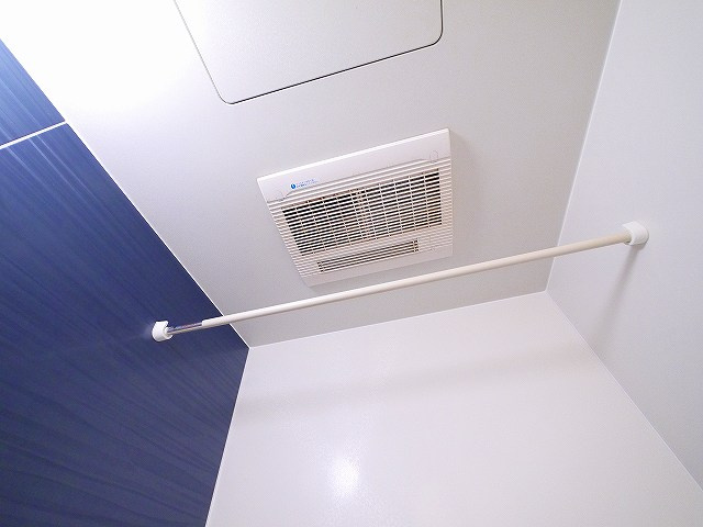 ウエストメゾンＡの設備|お風呂には浴室乾燥機もついてます。