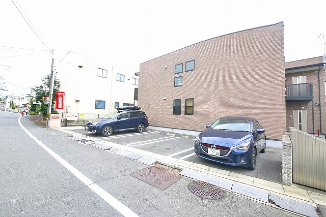 ウエストメゾンＡの駐車場|駐車場です