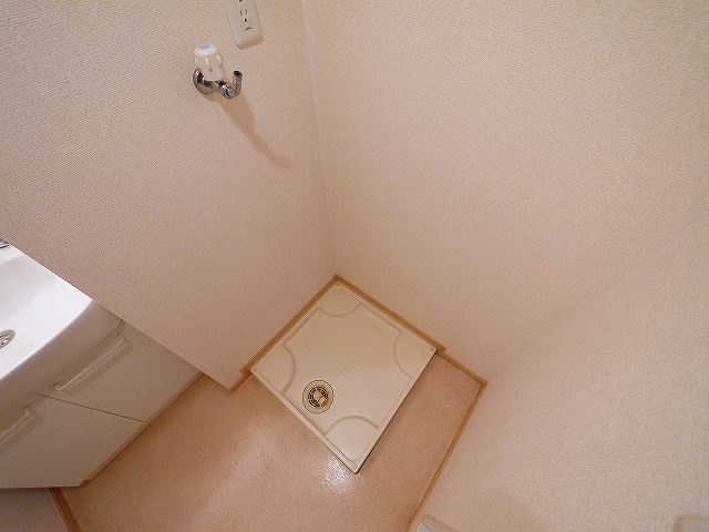 ウエストメゾンＡの設備|嬉しい室内洗濯機置き場がございます。