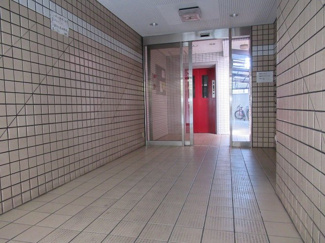 【エントランス】 | 清潔なエントランスです