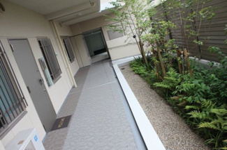 【その他共用部分】 | 玄関前廊下