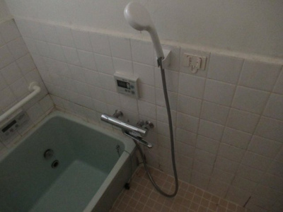 【浴室】 | 山本住宅（河内小阪賃貸） | シャワー付きです