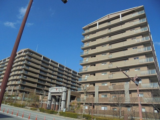 ウッディタウン新三田セントパークⅡ番館の外観