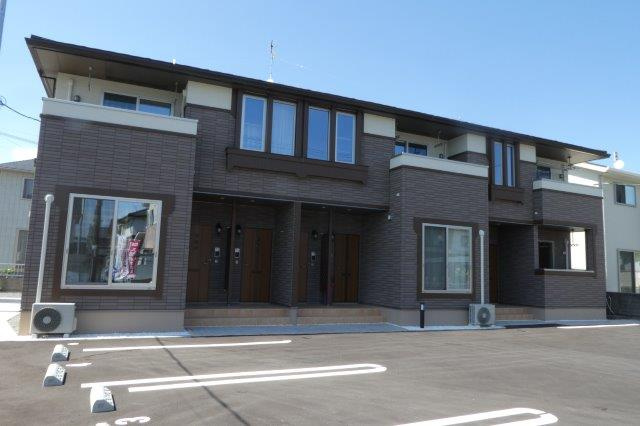 倉敷市真備町川辺のアパートの外観