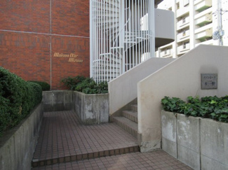 【エントランス】 | 建物の内部です