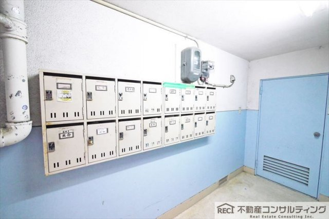 東嶋ビルのエントランス