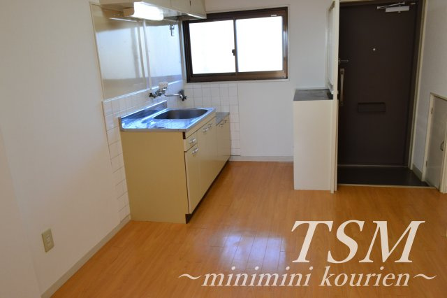 マンション香楽の居間・リビング|６帖のダイニング