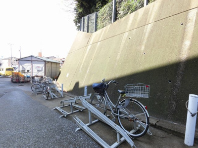 【その他共用部分】 | 横浜駒岡共同ビル | 駐輪場