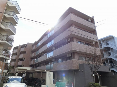 【外観】 | クリオ日吉弐番館 | 床暖房・床下収納有♪戸建感覚を味わえる玄関ポーチ付。