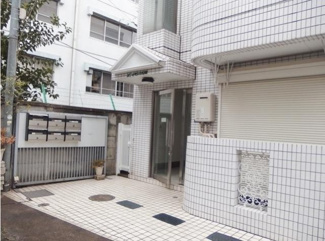 【エントランス】