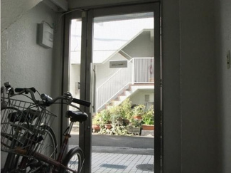 【エントランス】