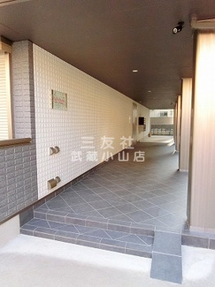 【エントランス】