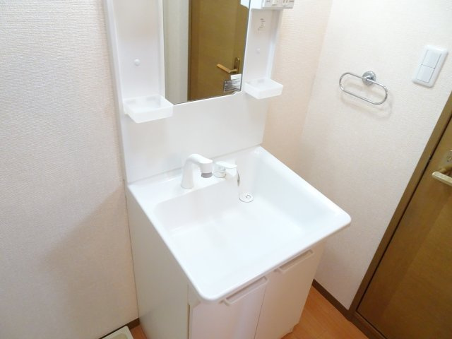 キングスガーデンの独立洗面台