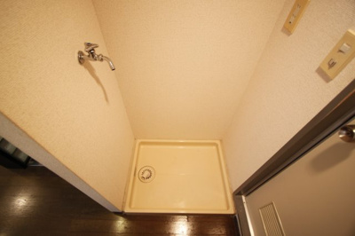 【内装】 | 五位堂片岡マンション | 室内洗濯機置場です