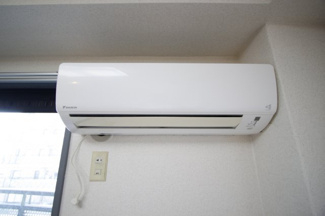 【設備】 | 五位堂片岡マンション | エアコンが付いています