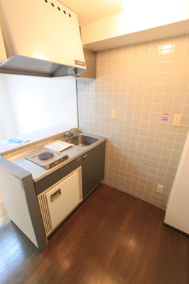 【キッチン】 | 五位堂片岡マンション | きれいなキッチンです