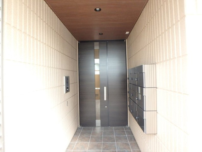 【エントランス】 | ペット共生型賃貸マンション・Fluffy