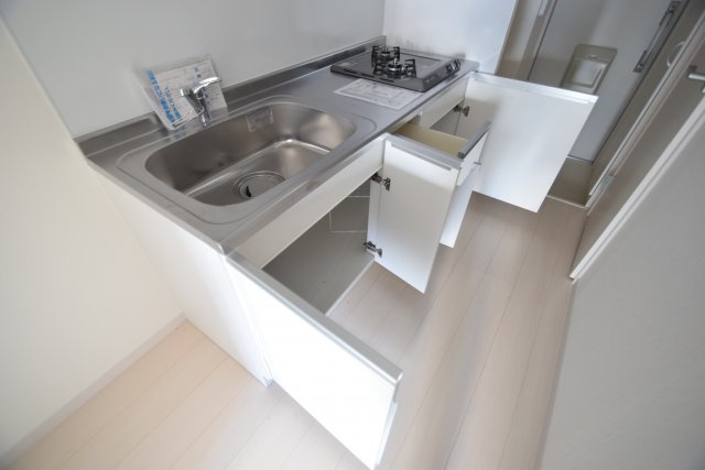 リブリ・上山町のキッチン|キッチン収納