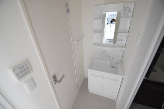 リブリ・上山町の独立洗面台