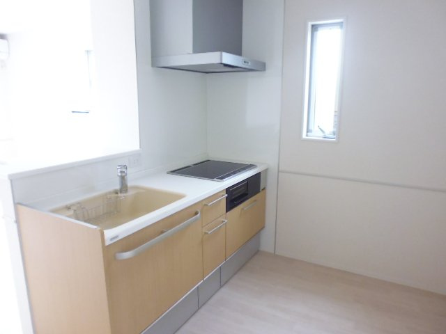 ミネットのキッチン|IH3口コンロ付き