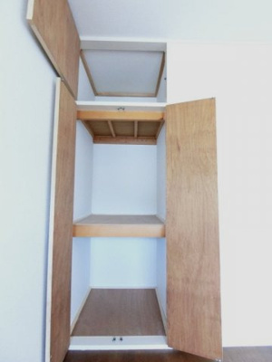 【展望】 | マピエス新百合ヶ丘B | 各洋室のお部屋には収納スペースがあります！荷物の多い方も安心ですね☆