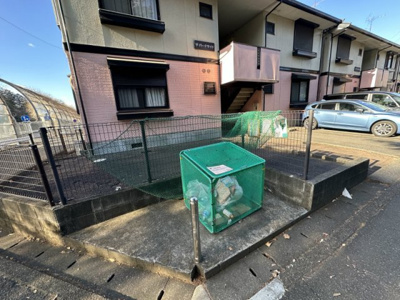 【その他共用部分】 | ザ・パークサイドB | 敷地内ごみ置き場でごみ出しもらくらく～♪忙しい社会人さんや主婦さんにもうってつけ！