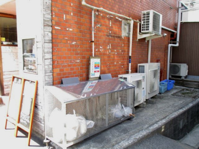 【その他共用部分】 | 吉澤電工ビル | 敷地内ごみ置き場でごみ出しもらくらく～♪忙しい社会人さんや主婦さんにもうってつけ！