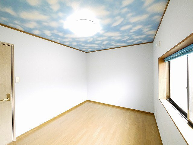 城一戸建（254）の寝室|落ち着いた色調の寝室です