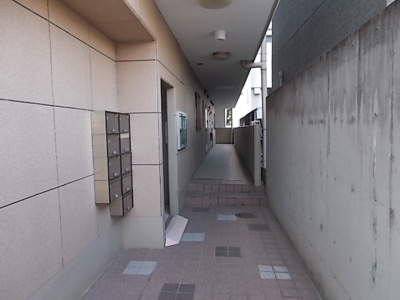 【エントランス】 | ファミーユ城西